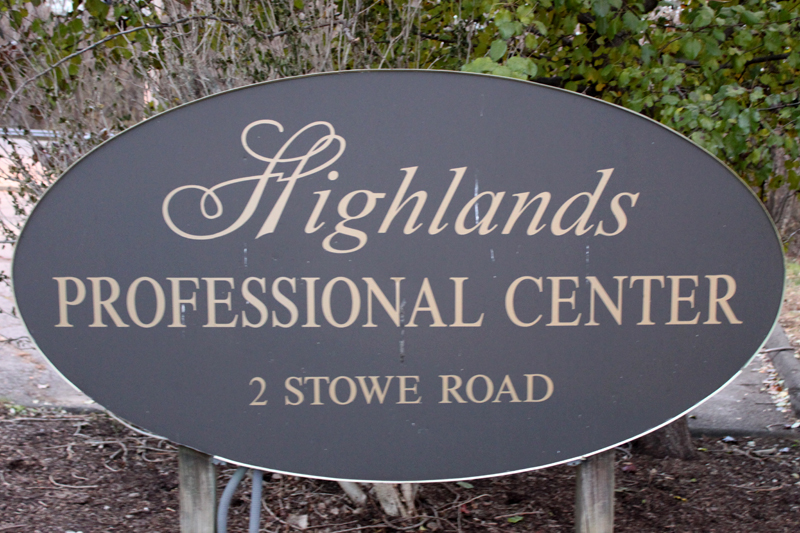 highlands-professional-center-sign-2