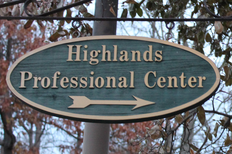 highlands-professional-center-sign-1